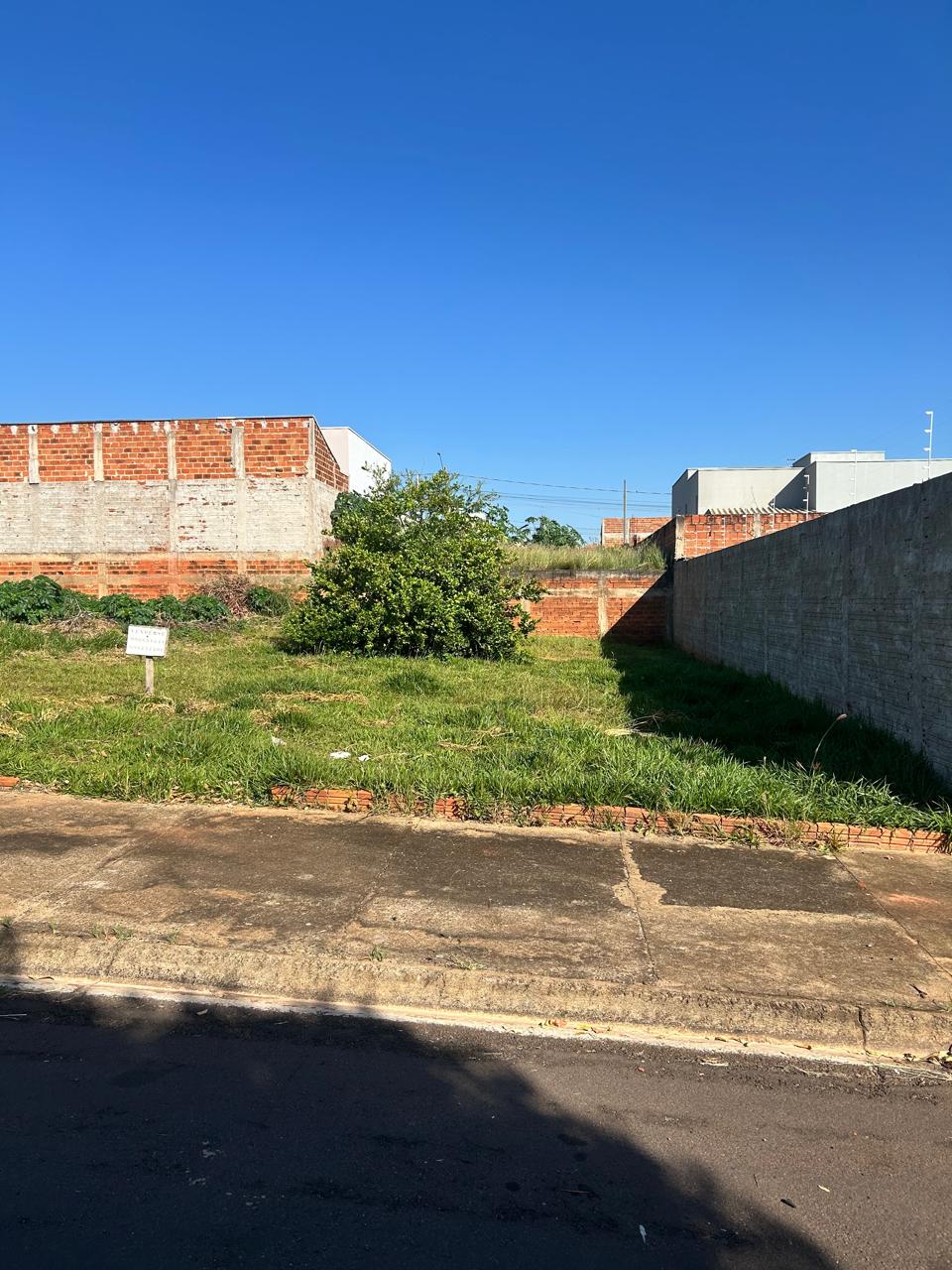 Terreno à venda