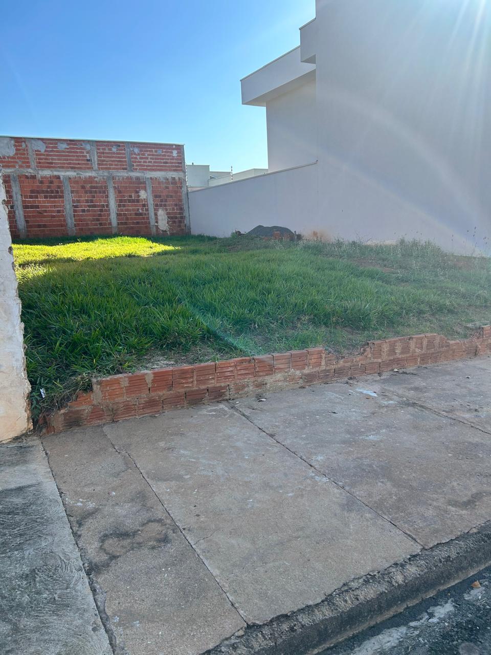Terreno à venda